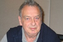 Stephen Frears  • Director