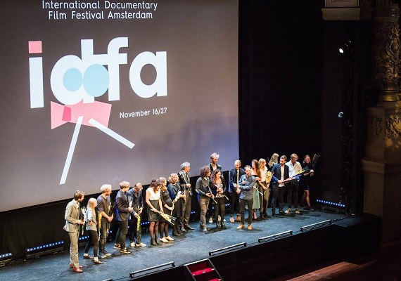 El IDFA arranca con Stranger in Paradise de Guido Hendrikx