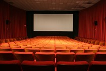 Window decree in Italy: cinemas get priority