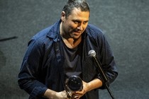 Radu Jude gagne le Globe de cristal à Karlovy Vary