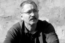 Andrei Gruzsniczki  • Director de Zavera