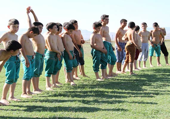 Young Wrestlers: i ragazzi si preparano alla lotta