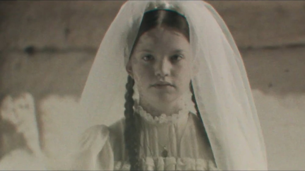The Communion Girl Trailer [es] Cineuropa