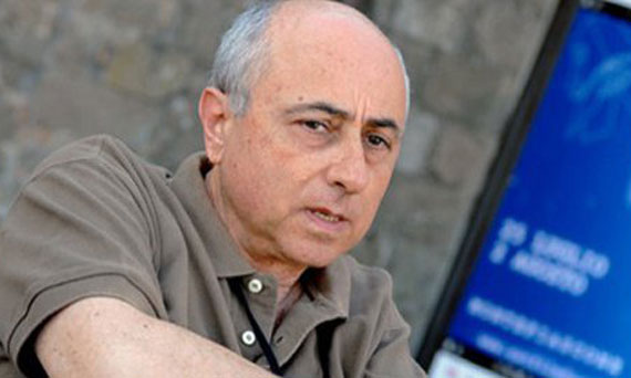 Roberto Faenza • Director