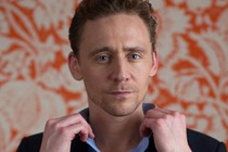 Tom Hiddleston se sube en el Rascacielos de Ben Wheatley