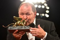 Roy Andersson gagne le Lion d'or, Andrej Konchalovskij obtient un lion d'argent