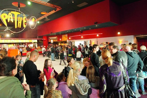 Francia apunta a un récord anual de venta de entradas en cines