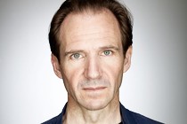 Ralph Fiennes prépare The White Crow, sur Noureïev, devant et derrière la caméra