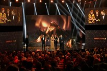 La Favorite gagne tous les coeurs à une cérémonie des European Film Awards engagée politiquement