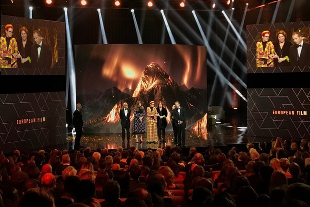 The Favourite conquers hearts at a politically engaged European Film Awards ceremony