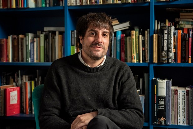 Guillermo Benet  • Réalisateur de Los inocentes