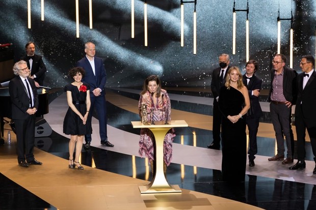 Bye Bye Morons wins the César for Best Film