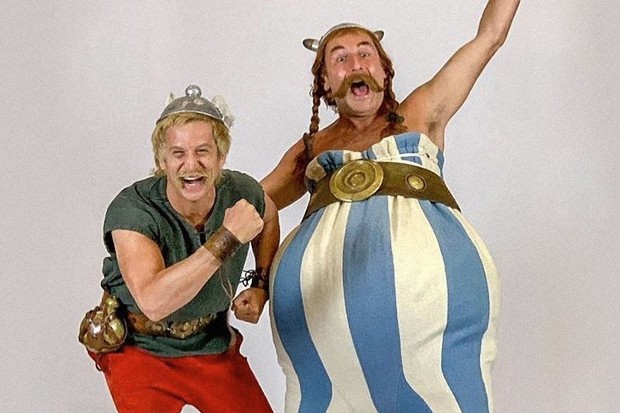 First clapperboard about to slam for Asterix & Obelix, the Middle Kingdom