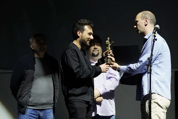Oasis, de Ivan Ikić, triunfa en el FEST de Belgrado