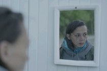 Ioachim Stroe se lance dans le long-métrage avec Camping, sur les effets de la pandémie