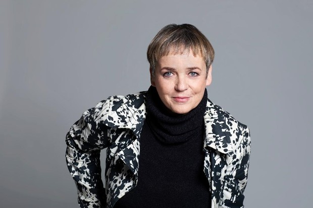 Annekatrin Hendel  • Directora de Banished to Paradise