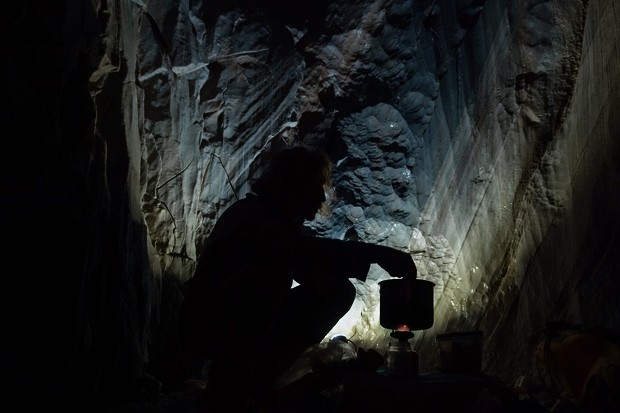 Recensione: Caveman – Il gigante nascosto