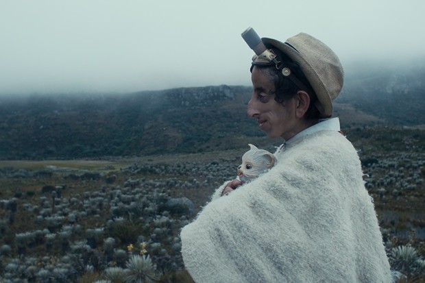 Recensione: Entre la niebla