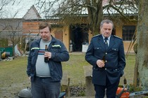 La comédie tchèque Somewhere Over the Chemtrails, sur une attaque terroriste qui s'avère un canular, arrive au Panorama de Berlin