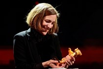 Alcarràs, de Carla Simón, gagne l’Ours d’or de Berlin