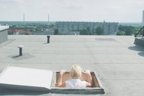 Critique : Une femme sur le toit