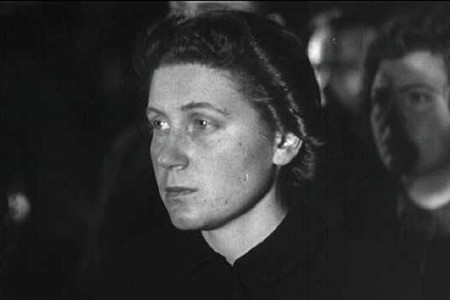 Review: Naître Svetlana Staline