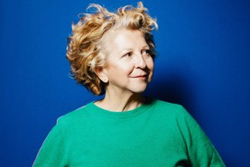 Esther Garcia  • Showrunner de Mentiras pasajeras