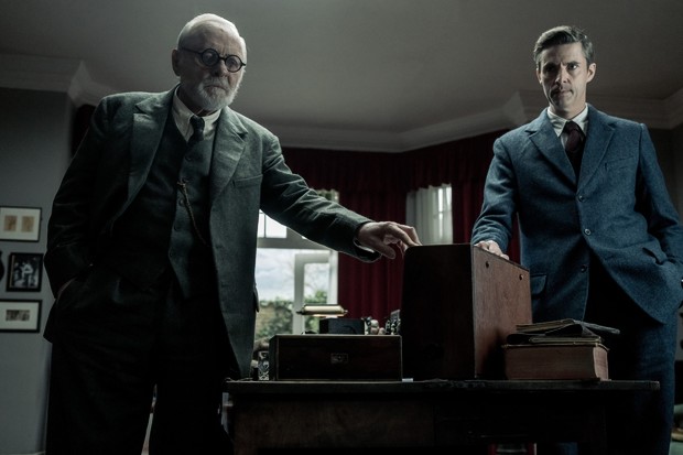 WestEnd Films dévoile une première image de la coproduction irlando-britannique Freud’s Last Session