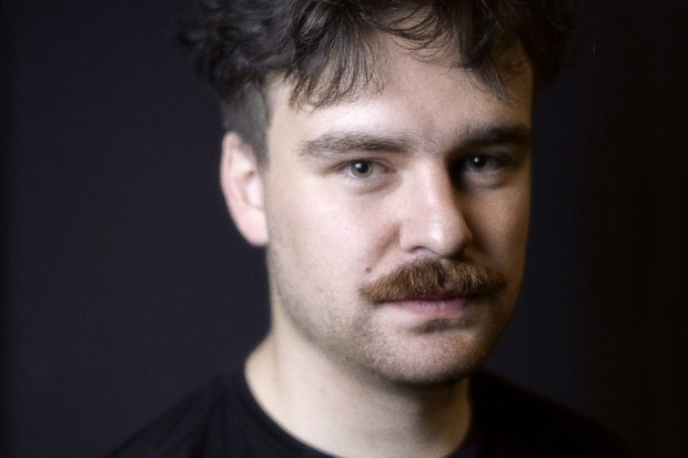 Chilean filmmaker Thomas Woodroffe takes his project Erratics to Cannes