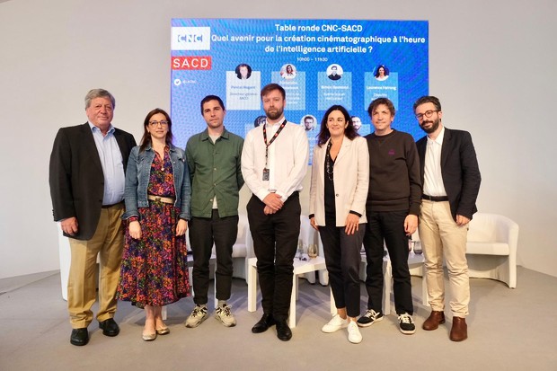 La inteligencia artificial, herramienta y amenaza para los creadores, a debate en Cannes