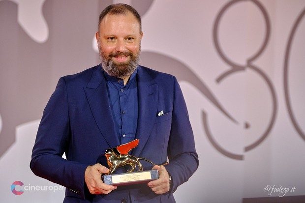 Leone d’Oro a Venezia a Povere creature! di Yorgos Lanthimos