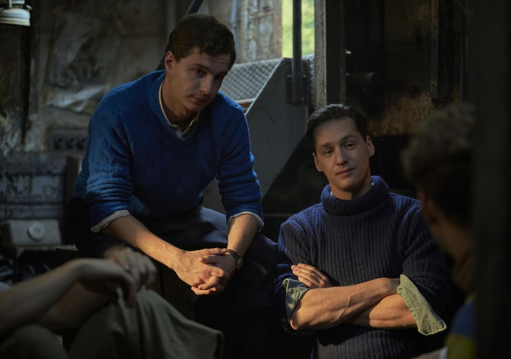 сёстры 1 сезон 1 серия. Brothers & sisters 2 фильм 2016. братья фильм 2009 натали портман. большие сестры 1 сезон. Brothers and sisters сеххи.