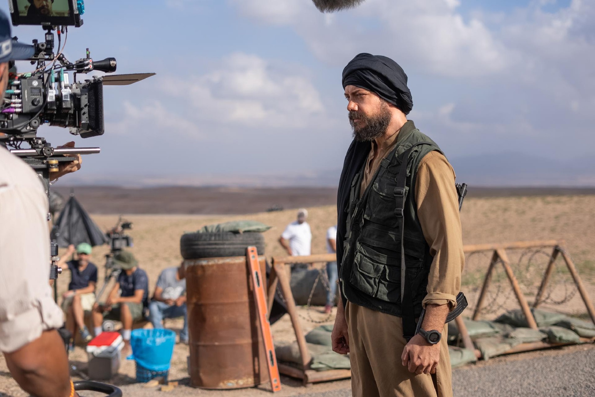 Gerardo Herrero films Raqa, a thriller starring Álvaro Morte - Cineuropa