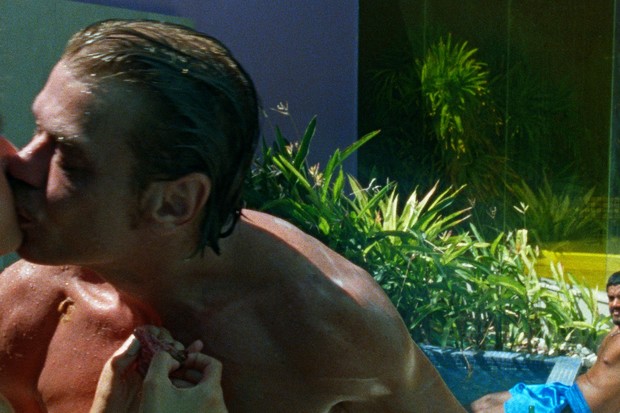 Review: Motel Destino