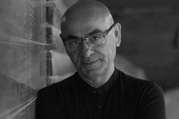 Robert Budina • Regista di Waterdrop