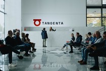 Critique : This is a Robbery!