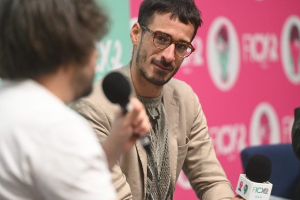 Sacha Amaral • Réalisateur de El placer es mío