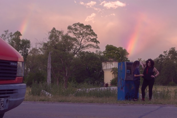 Recensione: ¡Caigan las rosas blancas!