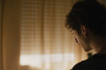 Critique : Don't Let the Sun