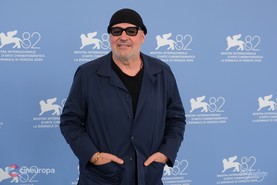 Gianfranco Rosi  • Director of Below the Clouds