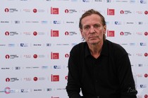 Šarūnas Bartas • Director de Laguna