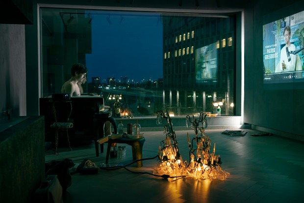 SF Studios et REinvent International Sales rejoignent Doctor Glas d'Erik Leijonborg