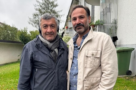 The shoot for Mano Khalil’s Momente gets under way in Bern