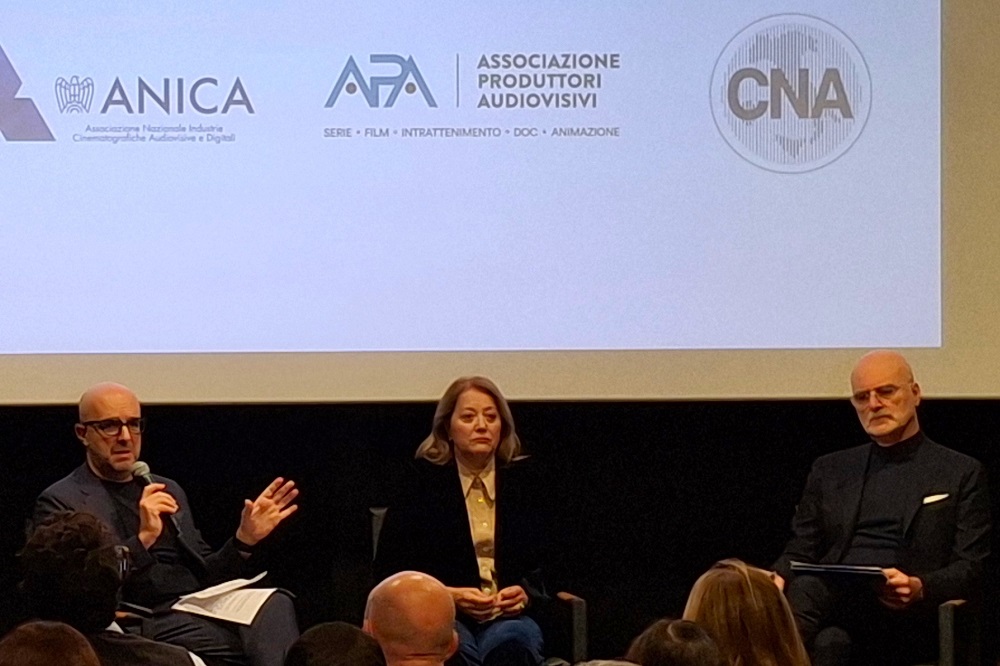 Italian producers warn of 75,000 jobs at risk following government cuts to the film industry