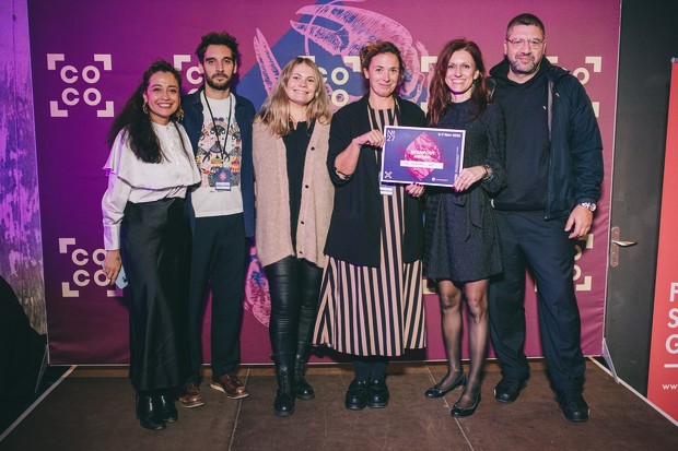 The Inspector’s Debt e Is the Sky Blue? trionfano a connecting cottbus