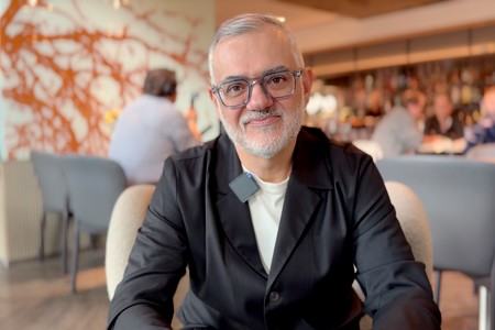 Stefanos Tsivopoulos • Director de Elena's Shift