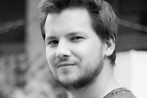 Dániel Füzes se acerca a la MMA y la rivalidad entre hermanos con Switched Stance