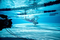 Álvaro Congosto signe son premier long-métrage de fiction, El gusto del cloro