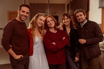 Gracia Querejeta ha dirigido la comedia 2+2