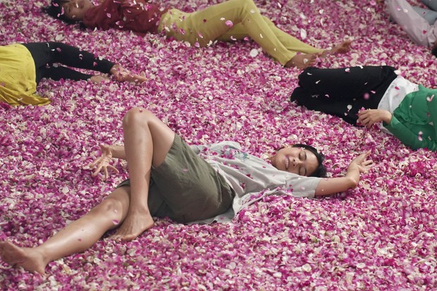 Recensione: Levitating